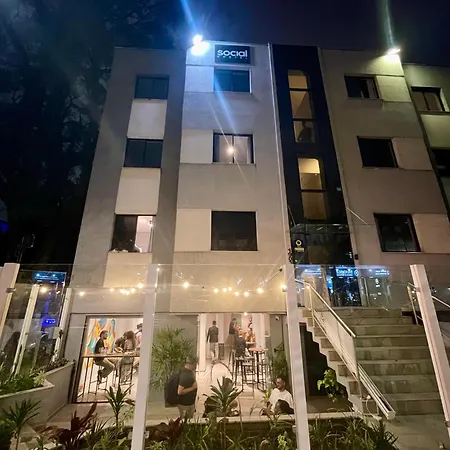 Social Hostel Cafe E Bar-2